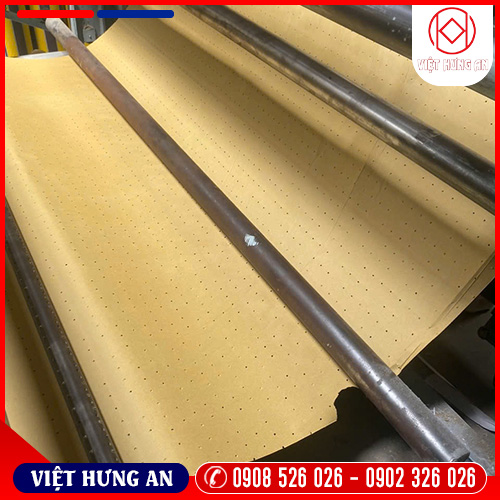 Giấy đục lỗ